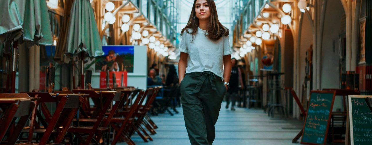 Cartórios autorizam online o pedido viagem internacional de criança e adolescente