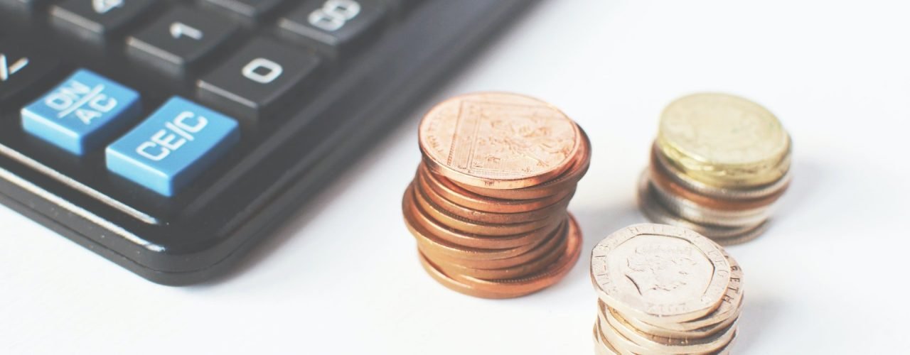 Empresa fez desconto errado da pensão na folha de pagamento