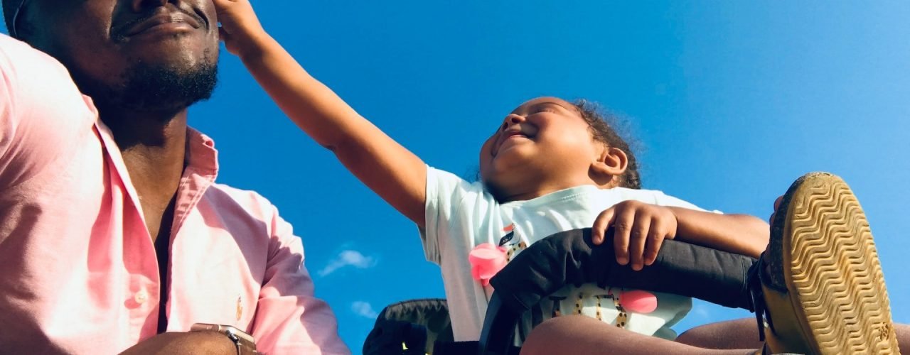 Guarda compartilhada dos filhos com pais residentes em cidades ou países diferentes