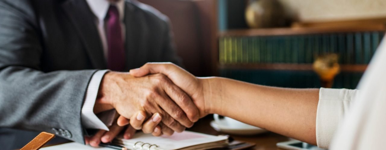 Validade, revisão e invalidade de cláusulas abusivas em pacto antenupcial